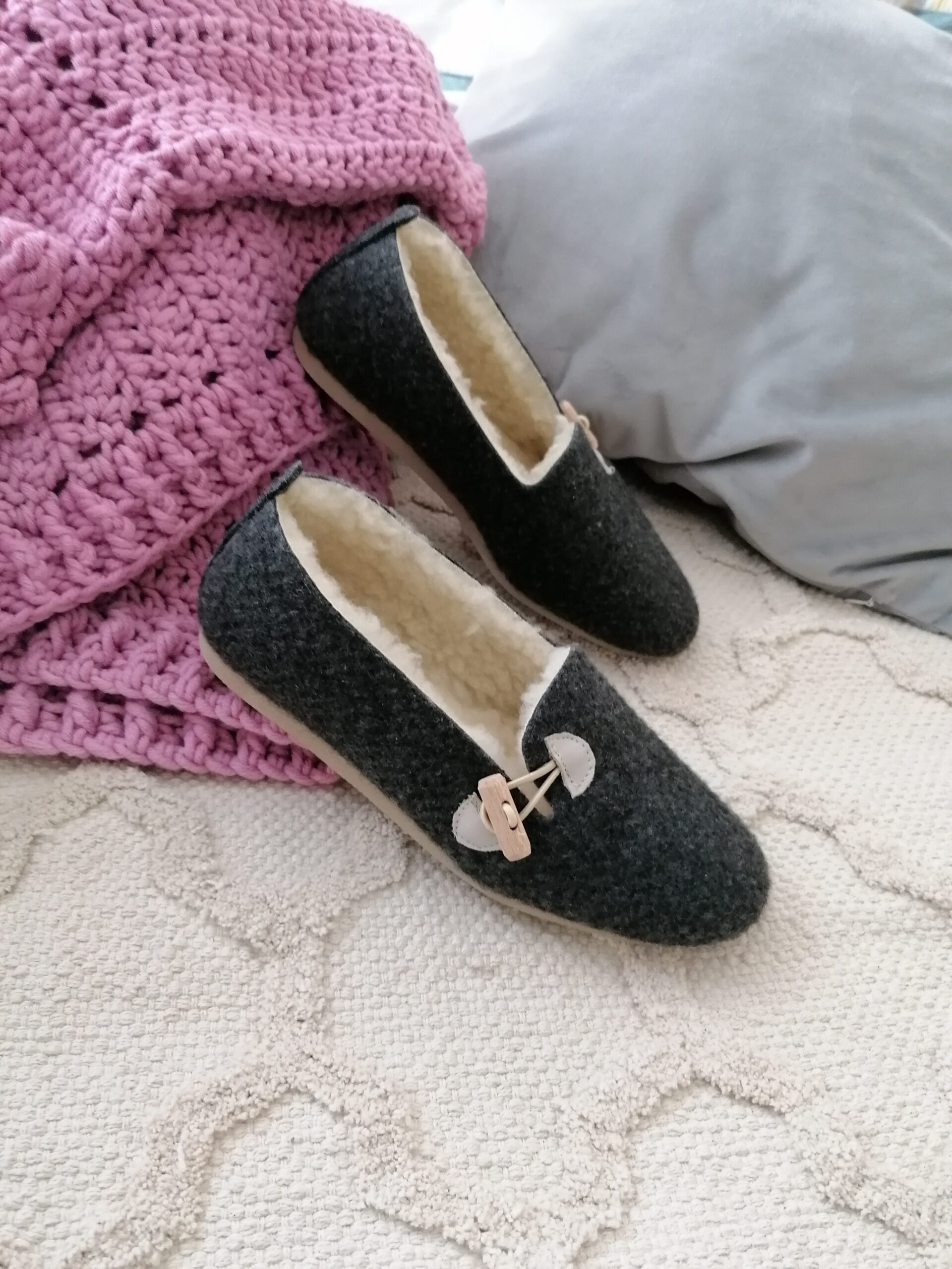 Graphite Felt Ballerina Slippers with Cream Details - HomieeStudio