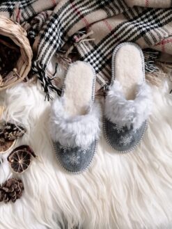 Snowflakes Slip-on Slippers