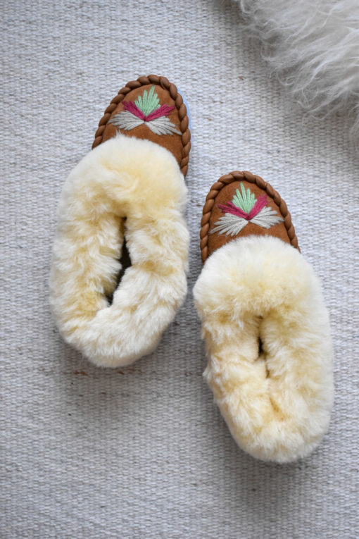 Women’s Handmade Sheepskin Slippers – Lila