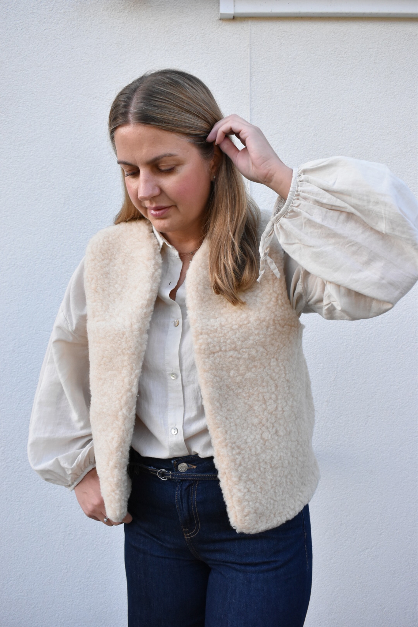 Short Merino Wool Gilet - Image 4