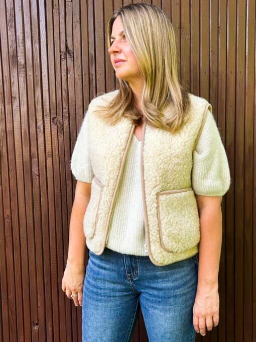 COMING SOON -  Zip Merino Gilet - Beige