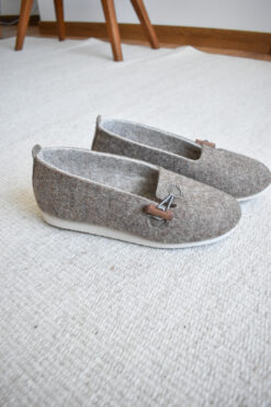 Wool Ballerina Style Slippers with Toggle - Oak Brown