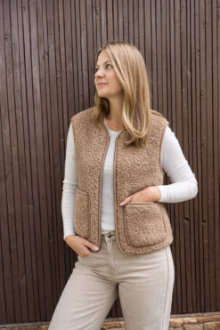 Zip Merino Wool Gilet - Oak Brown
