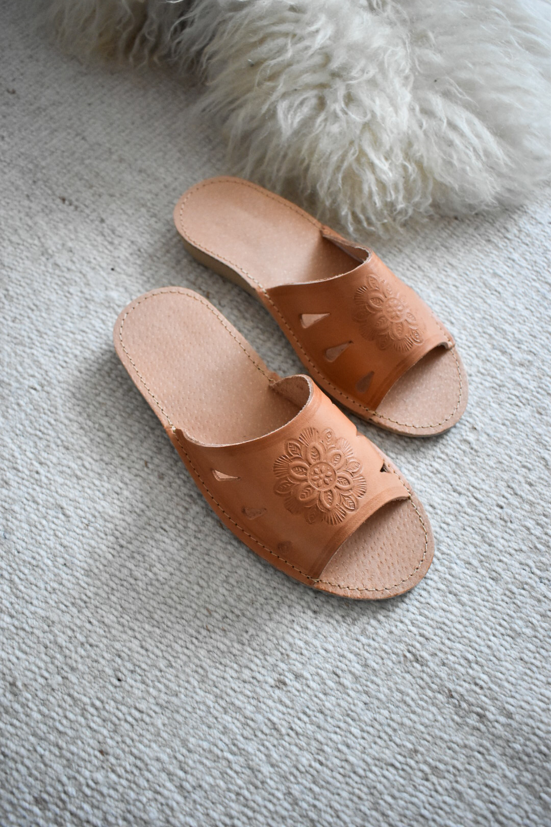 Leather Open Toe Women's Slippers - Image 5