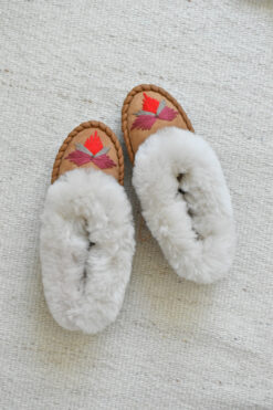 Women’s Sheepskin Moccasin Slippers – Liv